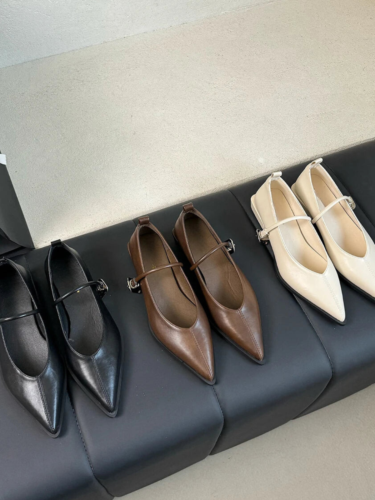 Belt Buckle Pointed Toe Loafers